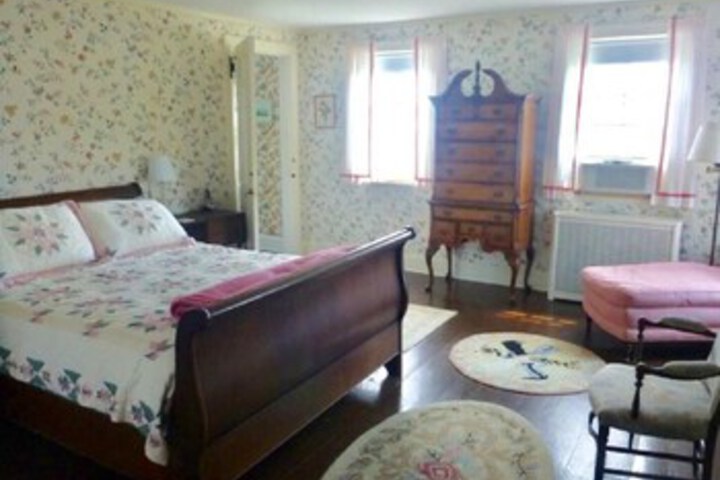 Room 28 of 34