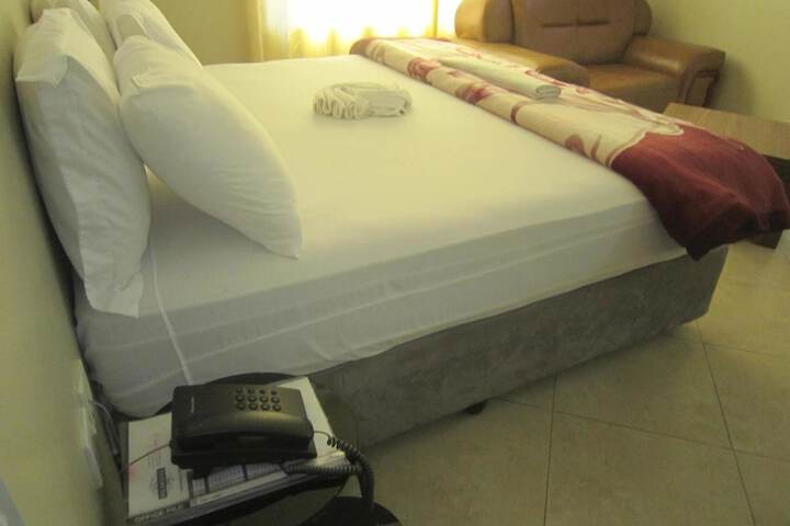 Room 10 of 51