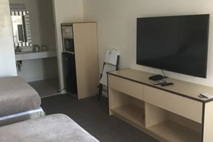 Room 8 of 26