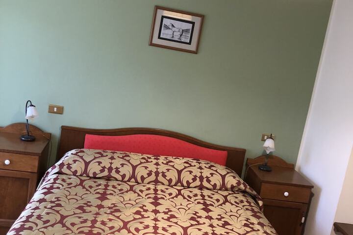 Room 36 of 148