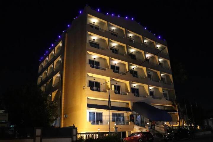 Hotel 12 of 12