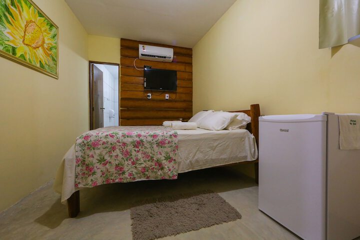 Room 3 of 27