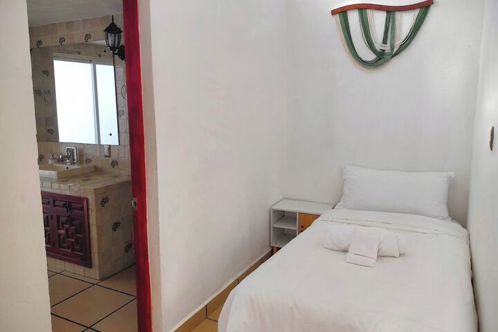 Room 18 of 65