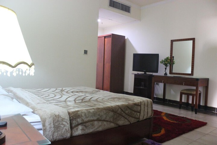 Room 14 of 69