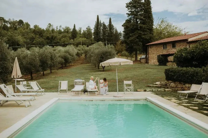 Pool 16 of 26