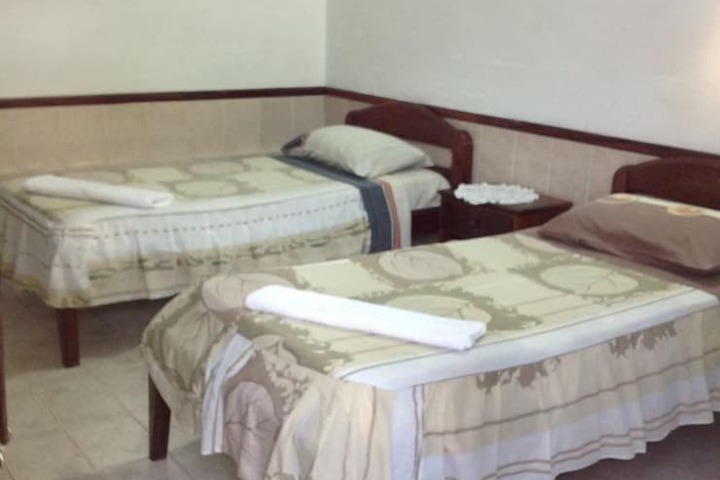 Room 5 of 25