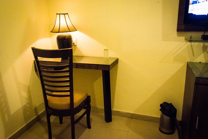 Room 7 of 13