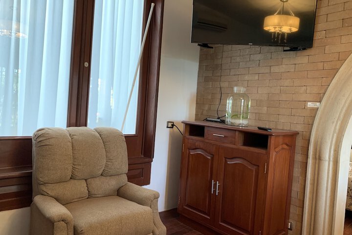 Room 61 of 230