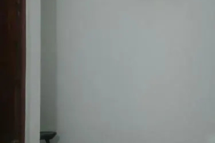 Room 5 of 11