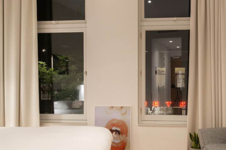Room 21 of 51