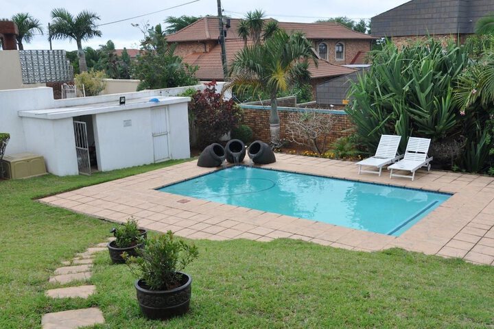 Pool Hotel