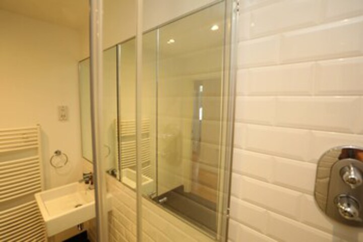 Room 5 of 47