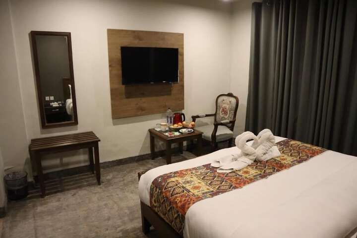 Room 19 of 52