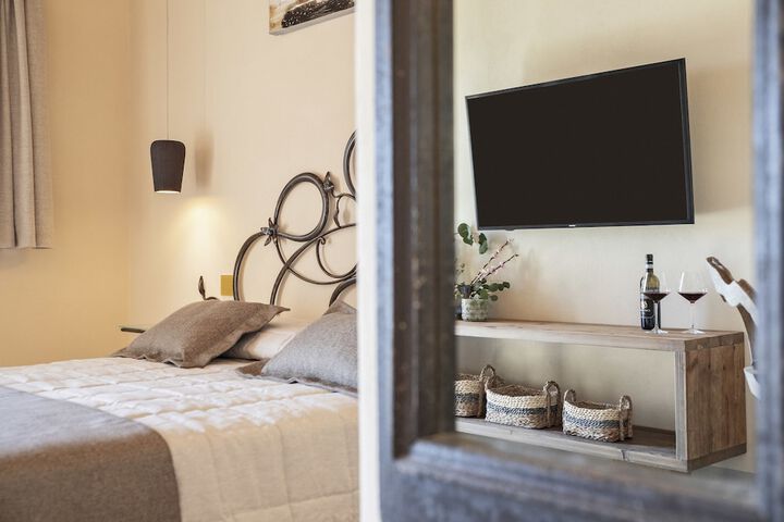 Room 4 of 69