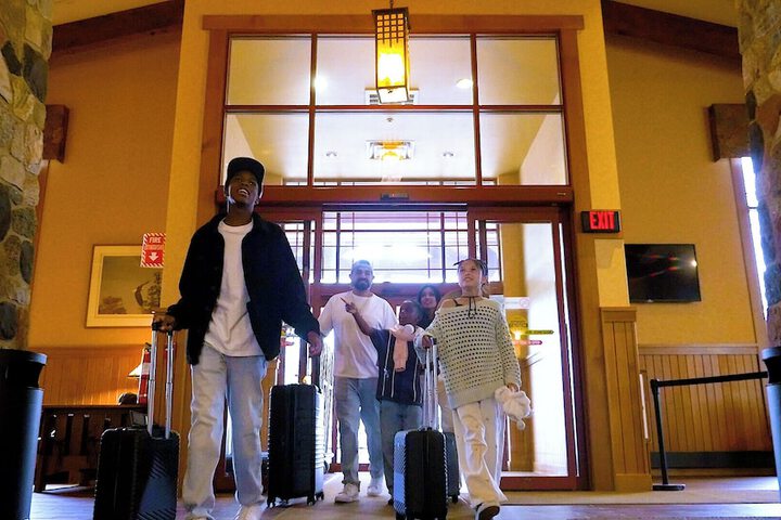 Guest Lobby
