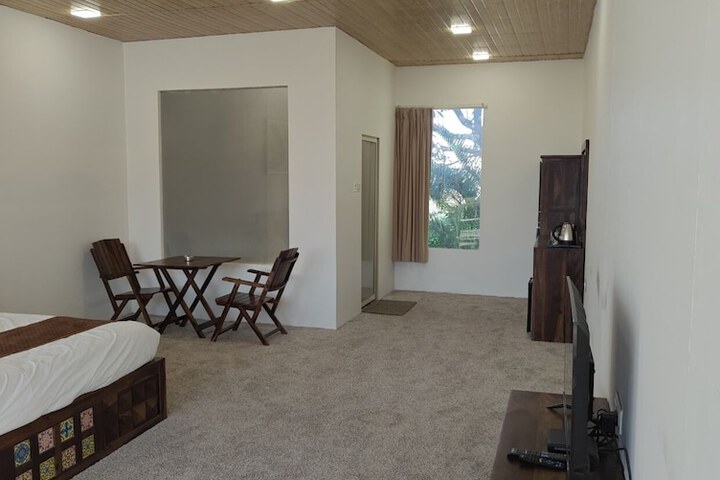 Room 18 of 60