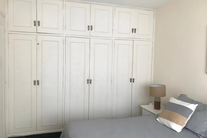 Room 4 of 16