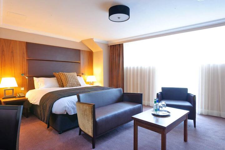 Room 4 of 31
