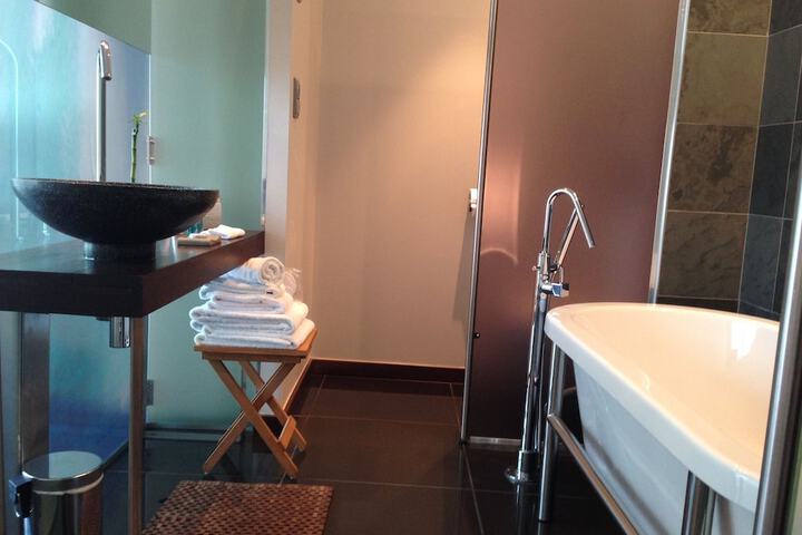 Room 14 of 21