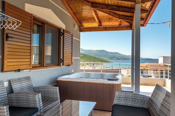 Terrace/Patio 121 of 245