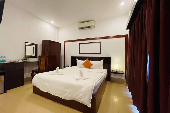 Room 30 of 79