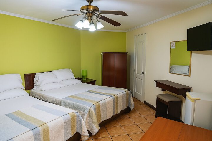 Room 14 of 36