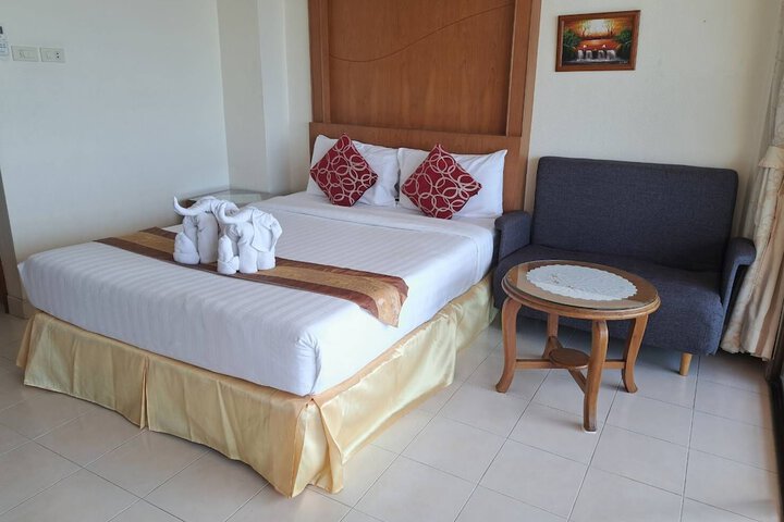 Room 30 of 84