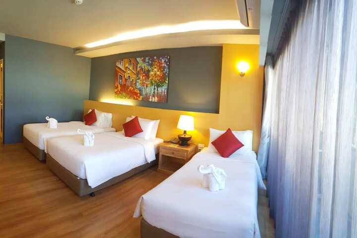 Room 19 of 66