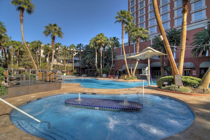 Pool 22 of 70