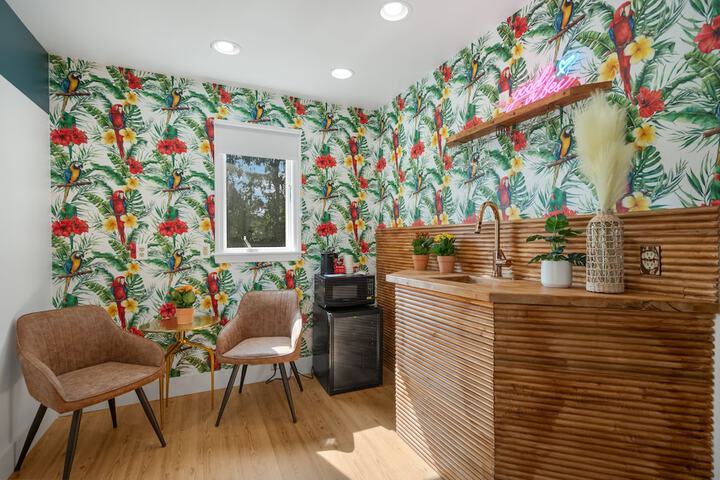 Minibar