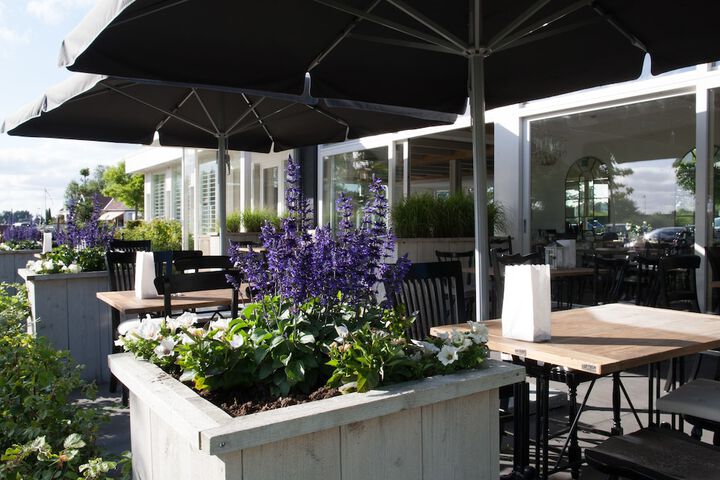 Terrace/Patio 36 of 37