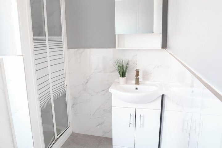 Room 77 of 100