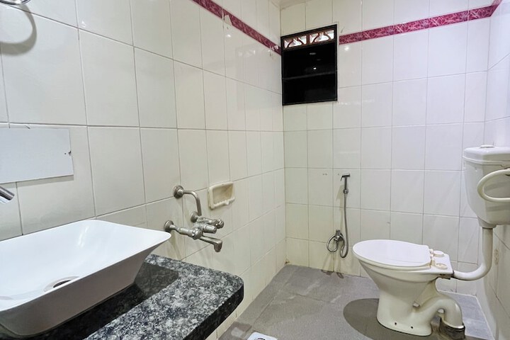 Room 42 of 69