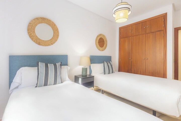 Room 8 of 55
