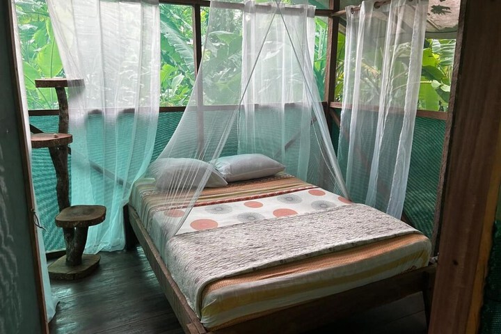 Room 4 of 19