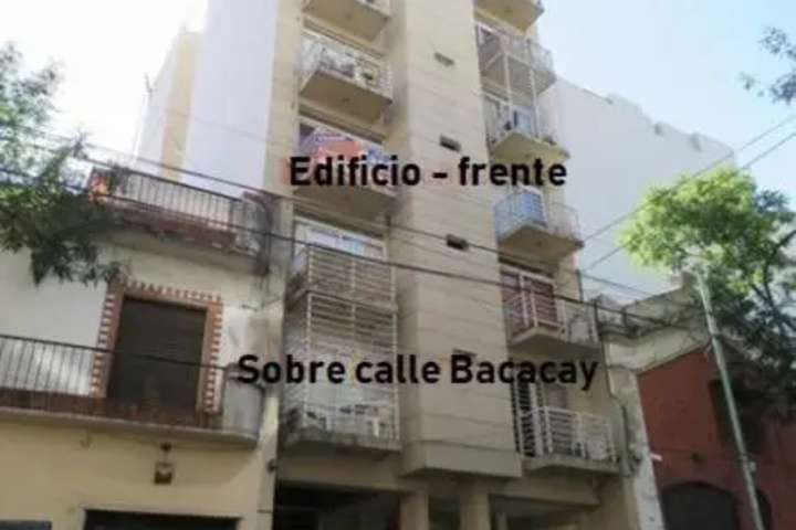 Exterior of Luminoso y amplio 2 ambientes en Flores 45 m2