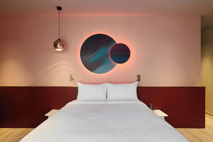 Room 21 of 40