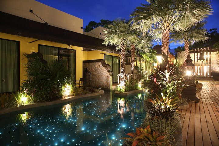 Pool 140 of 221
