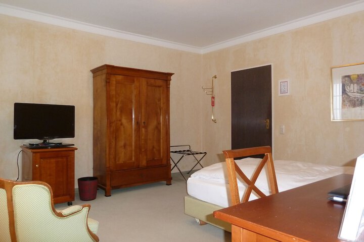 Room 5 of 55