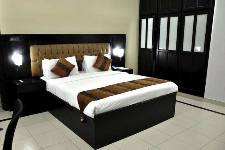 Room 53 of 55