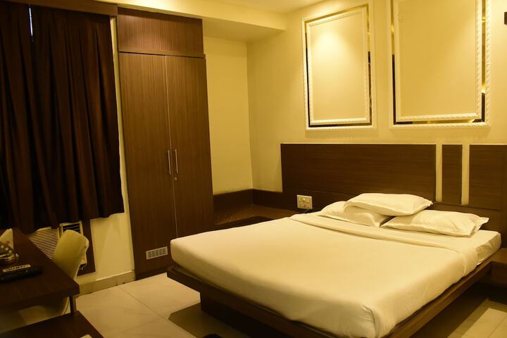 Room 26 of 75