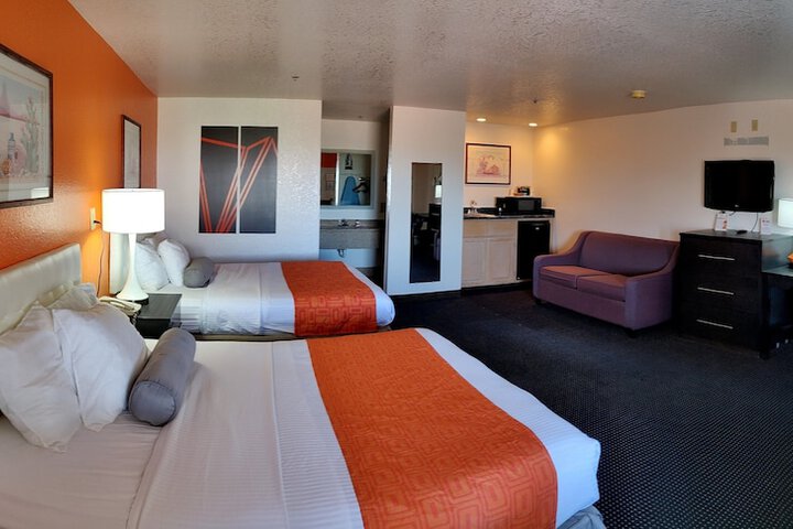 Room 26 of 59