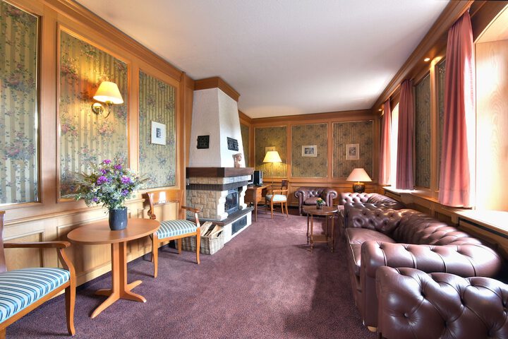 Hotel Interior 7 of 132