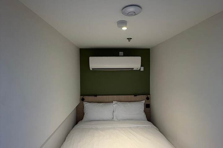 Room 36 of 51