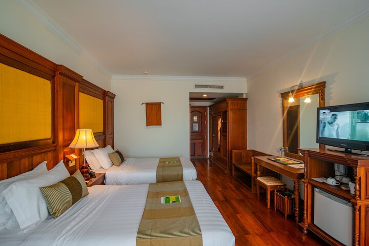 Room 35 of 145