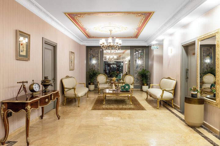 Hotel Lobby