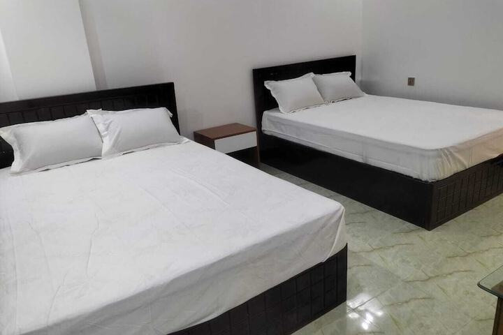 Seven View Airport Hotel