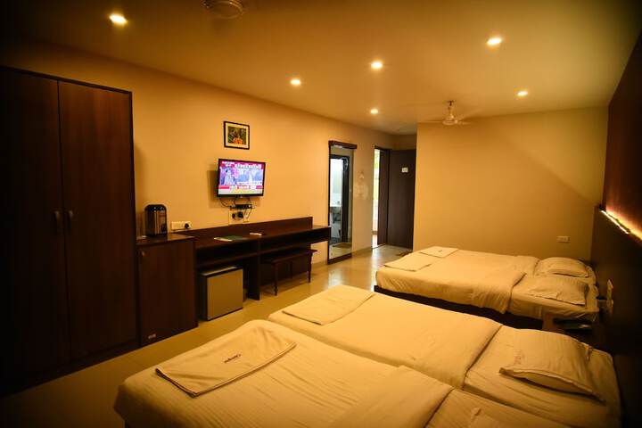 Room 17 of 75