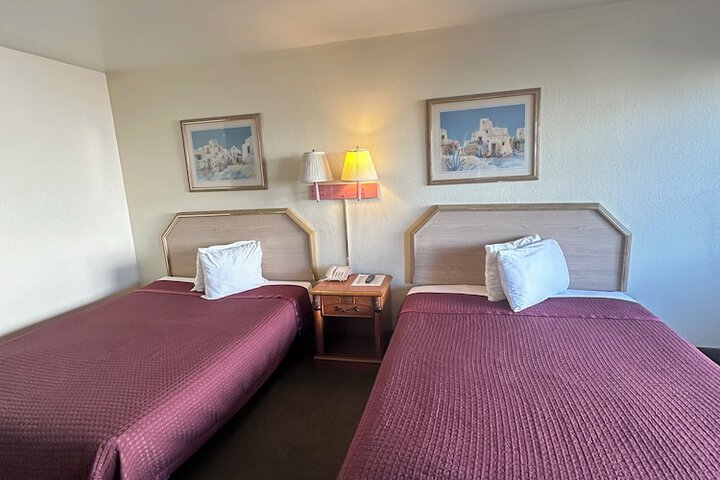 Room 8 of 17