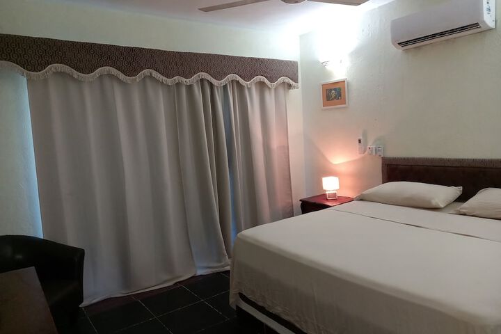 Room 14 of 52